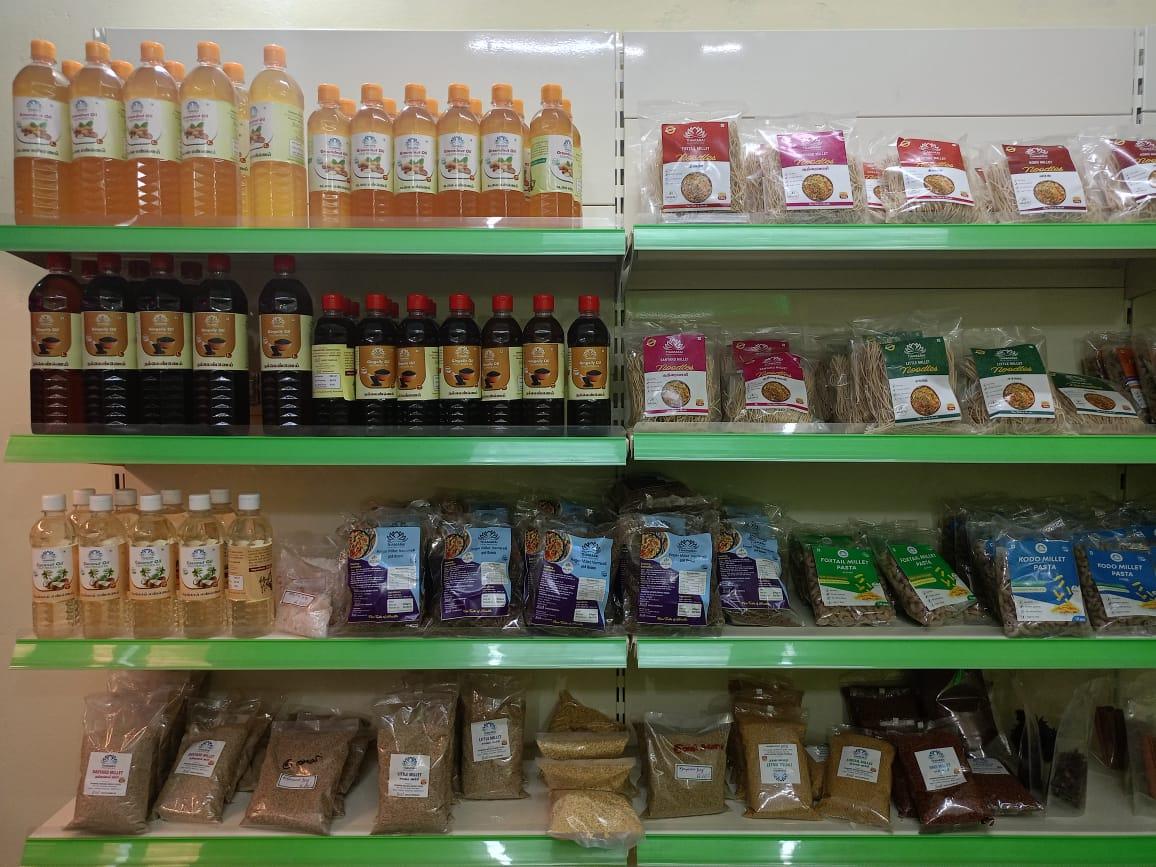 Product display at Shree Thamarai store